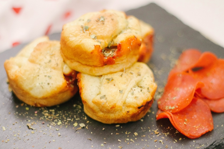 Pepperoni Pizza Bombs Featured Image