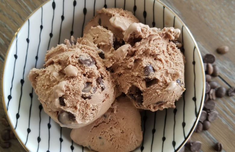20 Easy Homemade Ice Cream Treats Featured Image